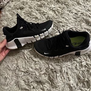 Nike Metcon 4 sneakers black/white lightly used